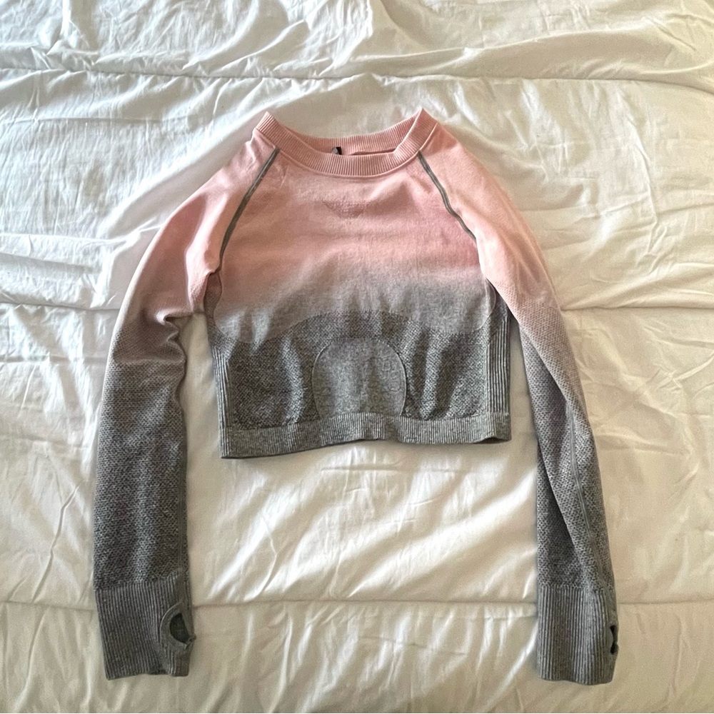 PRETTY LITTLE THING SEAMLESS GYM CROP TOP